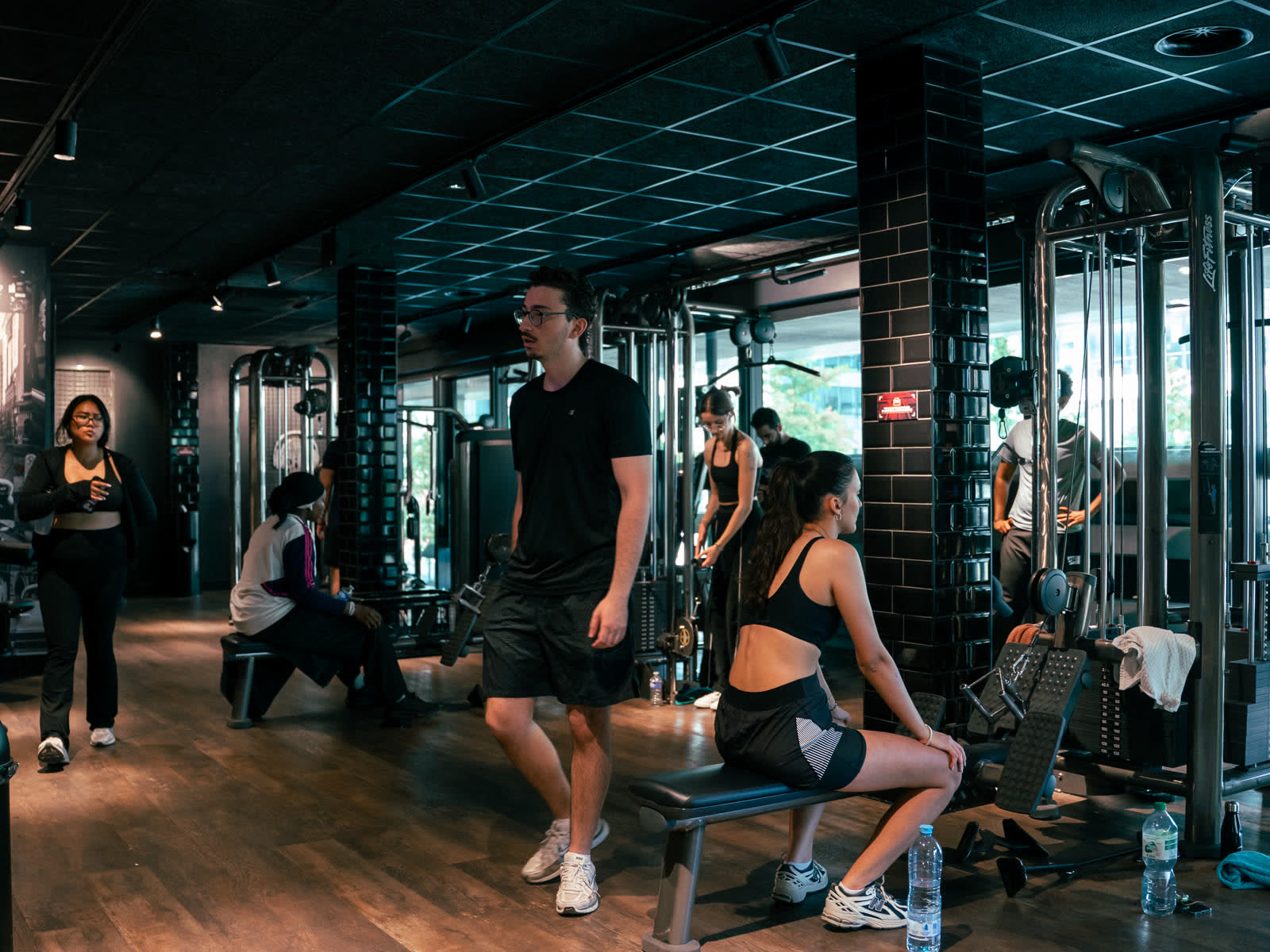 Le plateau de musculation d’On Air BnF, en fin de journée